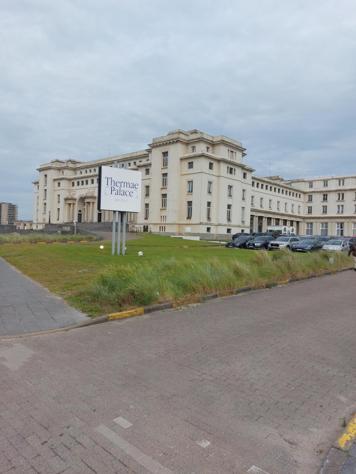 Bonelly Lägenhet Oostende Exteriör bild